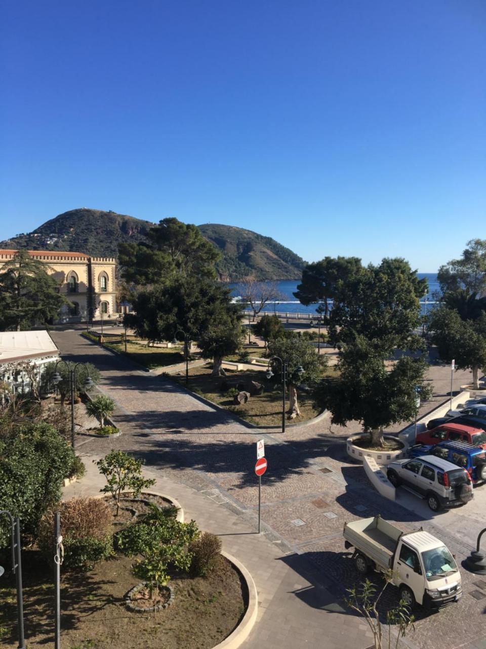 B&B Il Castello Đảo Lipari Ngoại thất bức ảnh